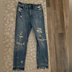 Annie High rise girlfriend jeans distressed